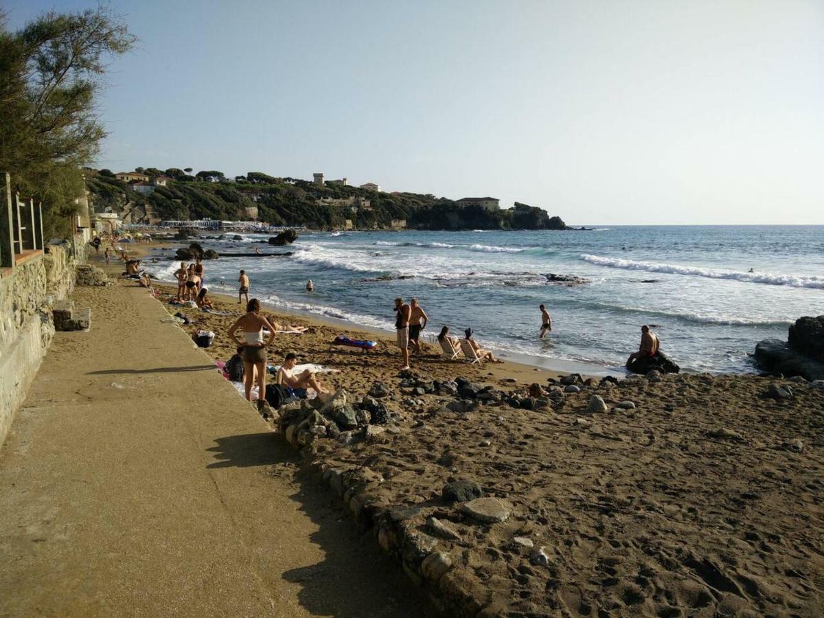 Oasi Del Cuore - Due Graziose Camere Con Vista Mare A 7 Min Dal Mare Di Castiglioncello Buitenkant foto